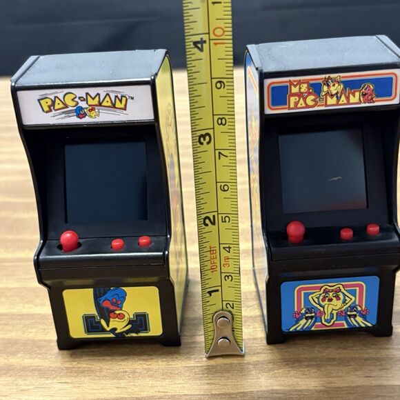 Pac Man Arcade Game World's Smallest Miniature Keychain  Super Impulse - Picture 8 of 11